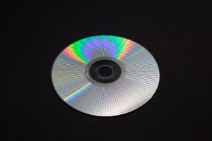 monotypepressing cd label onbody print pantone silver base